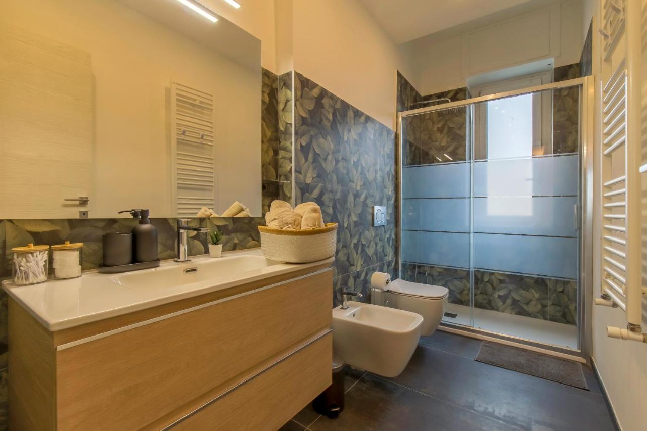 מילאנו Modern & Bright 2 Bedroom Flat 50M From M4 Stop מראה חיצוני תמונה