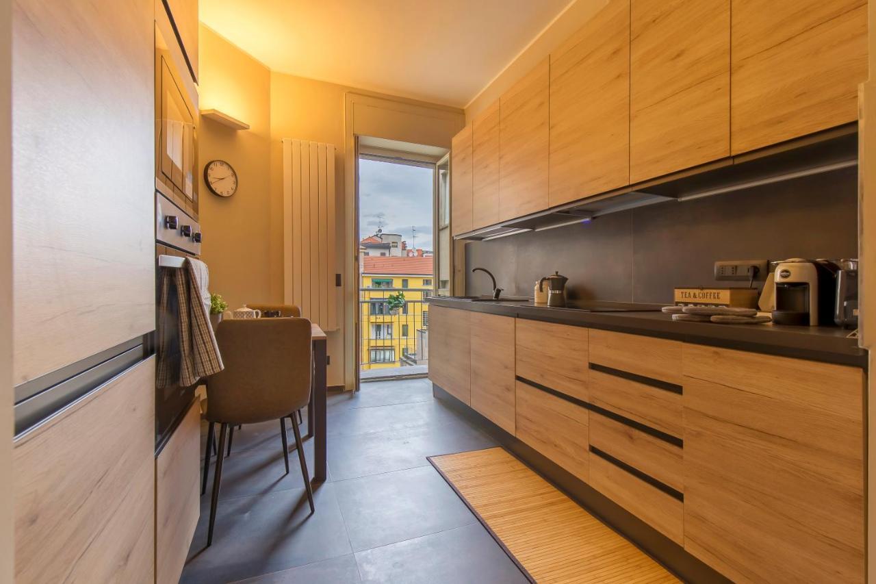 מילאנו Modern & Bright 2 Bedroom Flat 50M From M4 Stop מראה חיצוני תמונה